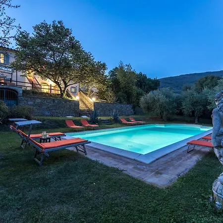 Casa Pippin 8, Emma קורטונה